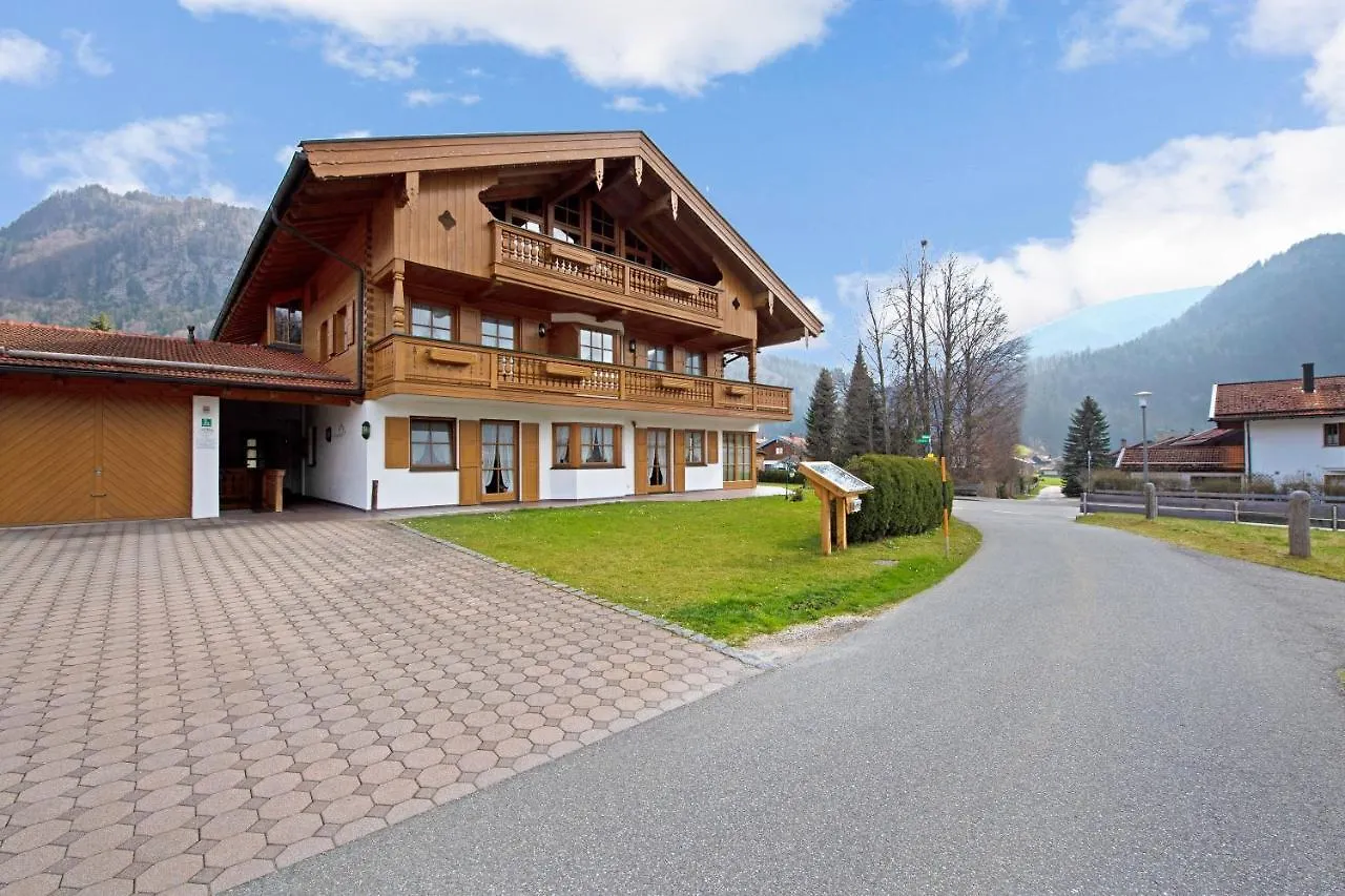 Apartment Petrushof Ferienwohnung Hochplatte Oberwoessen
